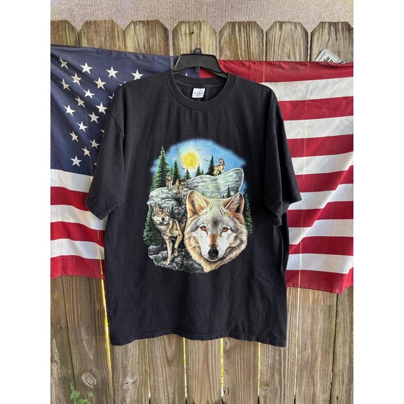Vintage 90s wolves graphic tee with detailed artwork Tshirt Fits XXL by Murina - Picture 1 of 5